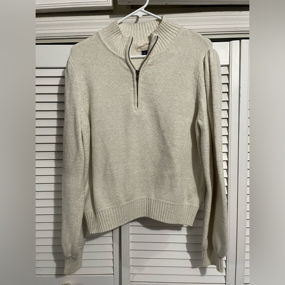 Universal Thread quarter zip sweater size large